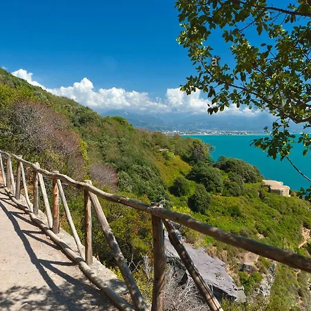 Holiday Sp331 Apartamento *